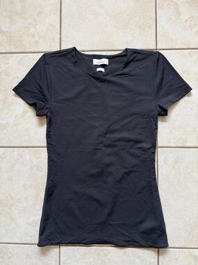 Aritzia Babaton Women’s Black Contour Short Sleeve Crew Tee